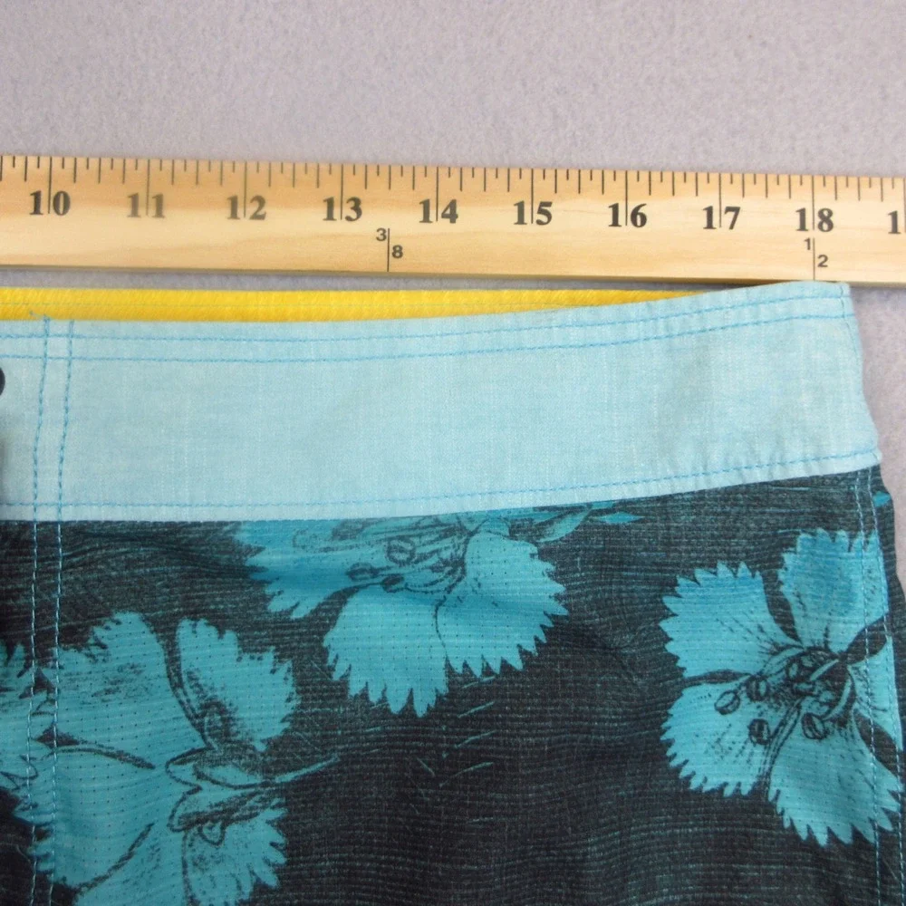 Reef Boardshorts Mens 36 Blue Grey Floral Tropical Surf Swim